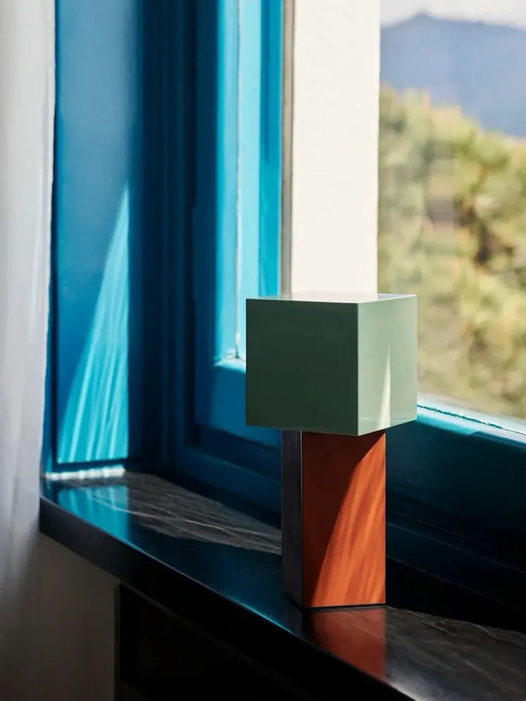Modern Geometric Dimmable Lamp – Bauhaus Memphis Style Portable Table Light | DECASA by VS
